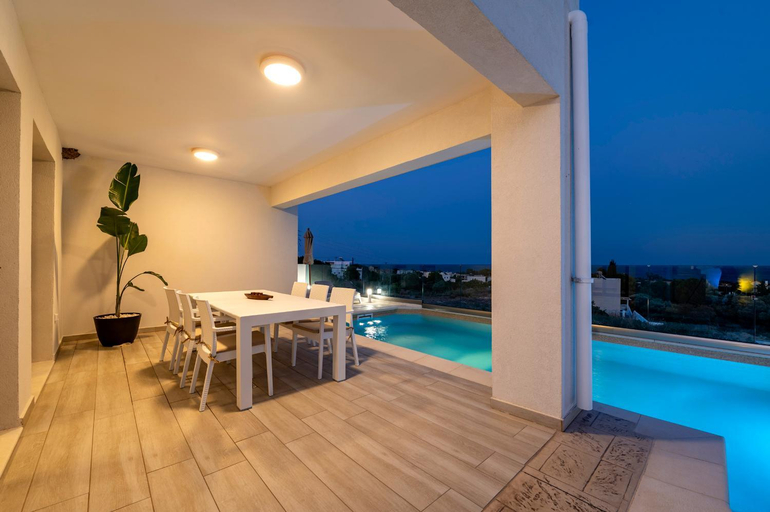 Others 4, Villa Oriens, South Aegean