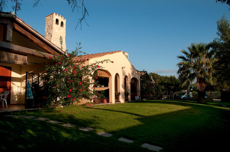Exterior & Views, Residence Luna Rossa, Cagliari