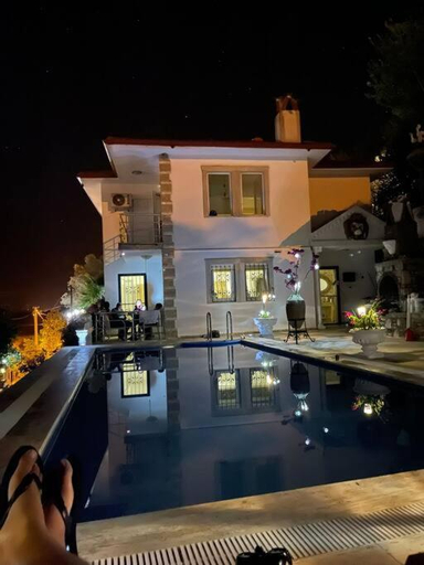 Sport & Beauty 5, Gemutliche Villa mit Pool, extravagant, luxurios, Ula