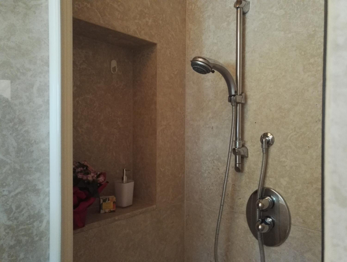 Bathroom 2, Il giuggiolo, Treviso