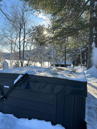 Hot tub 4, Micro chalet Le Boise !, Matawinie