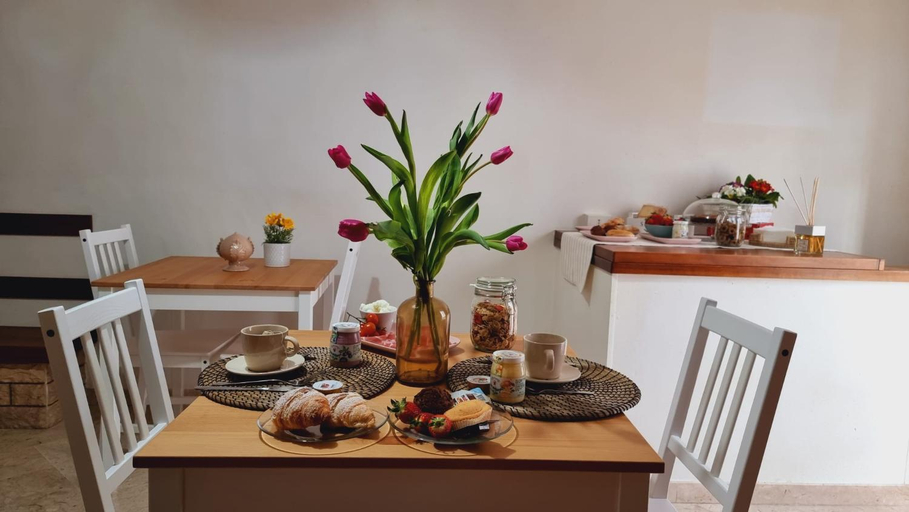 Others 4, Casa Bianca B&B, Brindisi