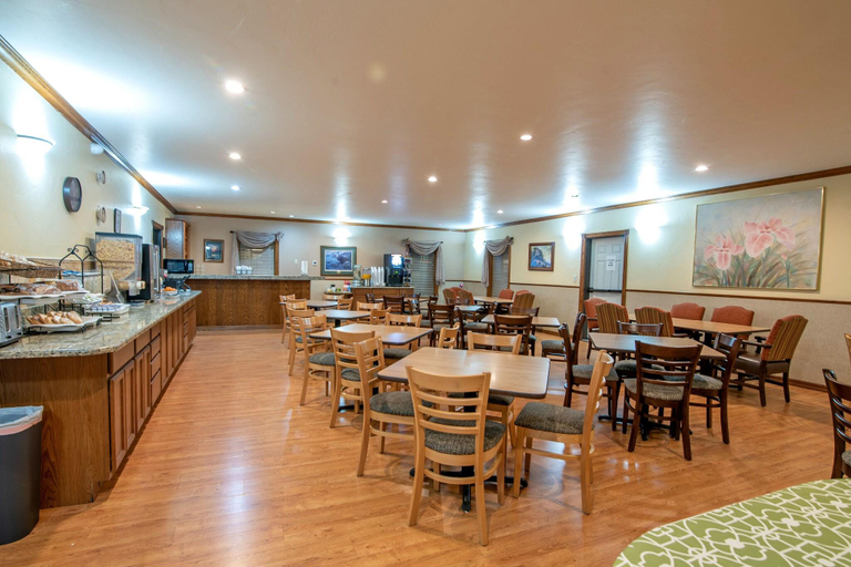Food & Drinks 4, Silver Spruce Motel, Garfield