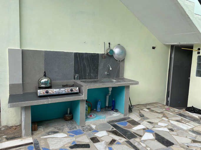 Kitchen 3, Zalfa Homestay Binjai, Binjai