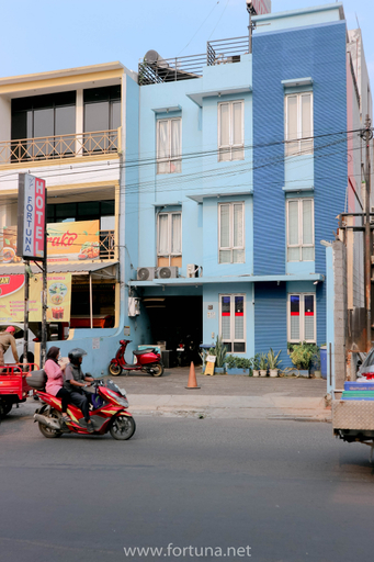 Exterior & Views 1, Fortuna Hotel, Bekasi