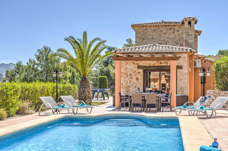 Facilities 3, 3382 Cambra, Alicante