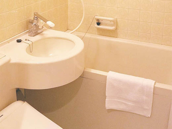 Bathroom 2, Hotel Neo Rouge, Taitō