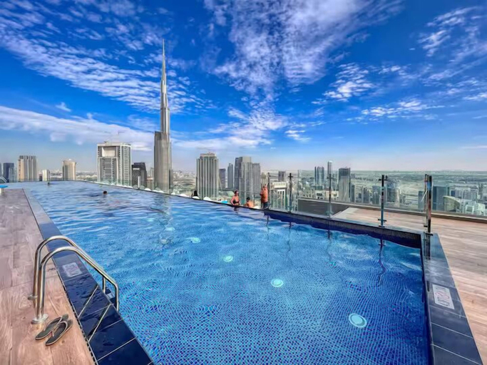 Infinity pool 2, Paramount Hotel Rooftop Infinity Pool, Dubai