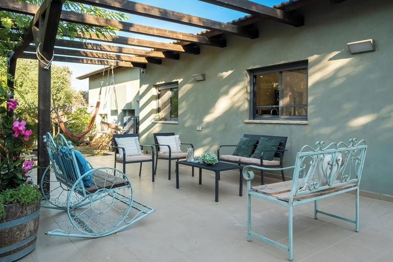 Terrace/patio 5, MAMAD - Sunny Hilltop Hideaway by Sea N' Rent