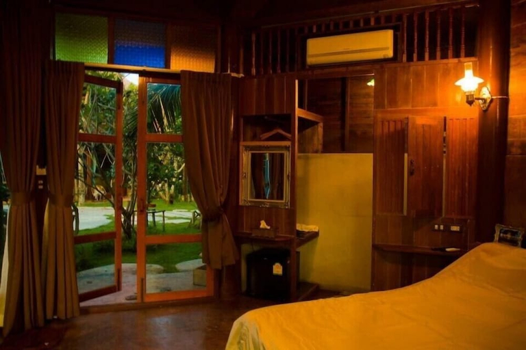 Bedroom 2, Amphawa Club, Amphawa