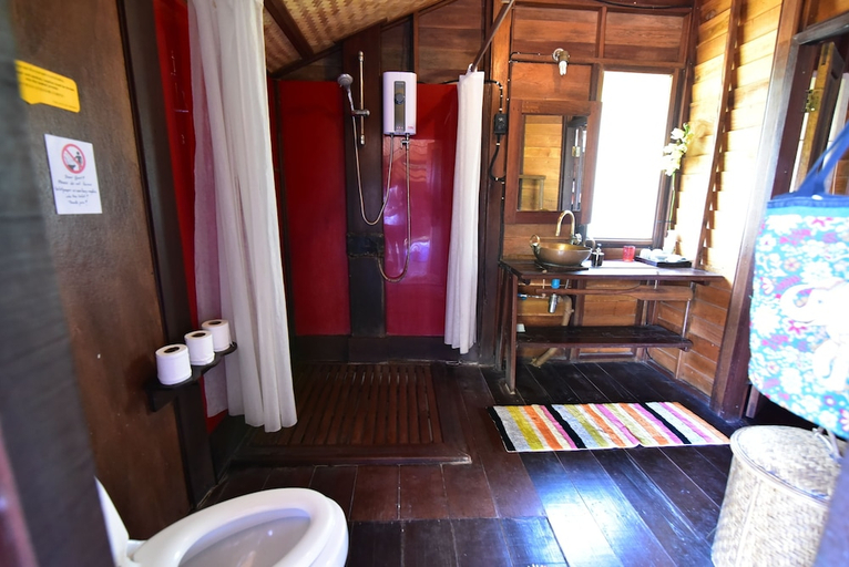 Bathroom 4, Serendipity Beach Resort Koh Lipe, Muang Satun