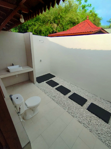Bathroom 4, Westwood Bungalow, Lombok
