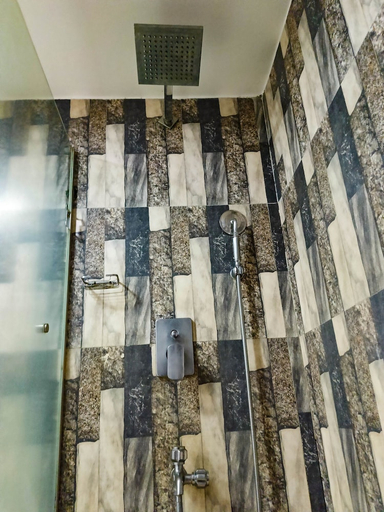 Bathroom 5, Air Inn, Dhaka
