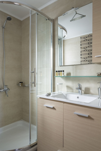 Bathroom 3, PRINCESS KYNISKA SUITES, Peloponnese