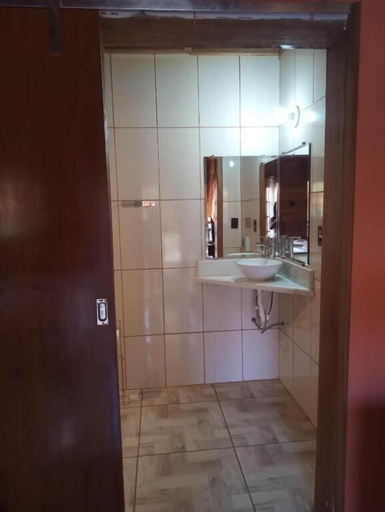Bathroom, Pousada Vovó Bela, Santo Antônio do Aracanguá