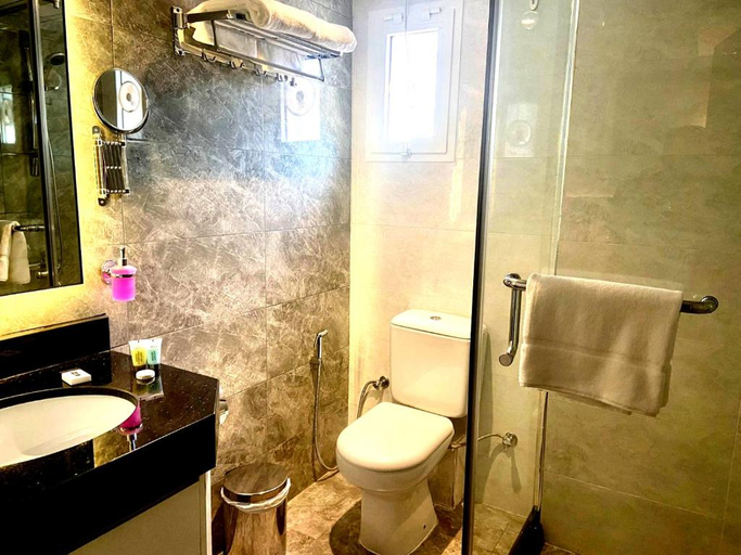 Bathroom 5, Concorde Palace Hotel , Dubai