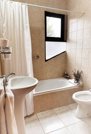 Bathroom, Hosteria Andina, Futaleufú