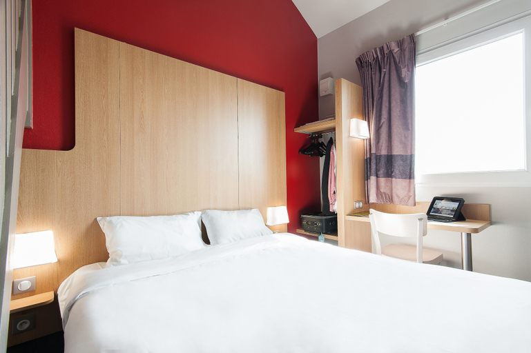 Bedroom 2, B&B HOTEL Bordeaux Lac/Bruges, Gironde