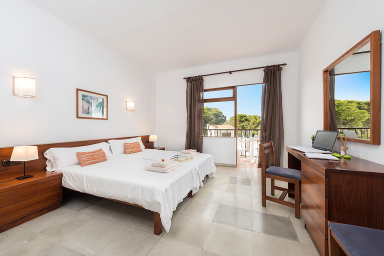 Bedroom 3, Hotel Santanyi Port, Baleares