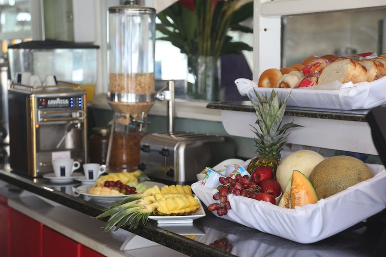 Food & Drinks, Marigot Beach Club and Dive Resort