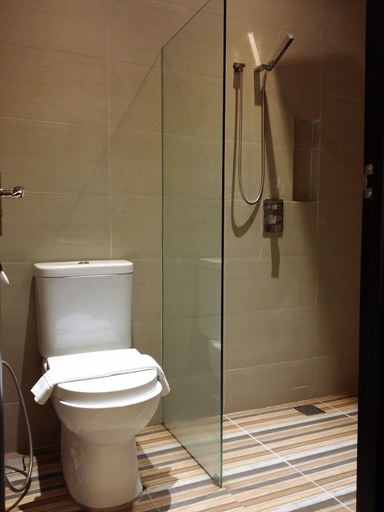 Bathroom 5, D Elegance Hotel, Johor Bahru