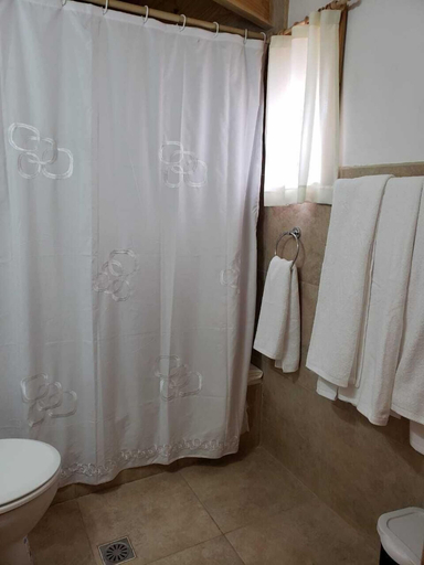 Bathroom 5, Estancia Peuma Hue, Bariloche