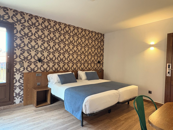 Room 3, León Center Rooms, León