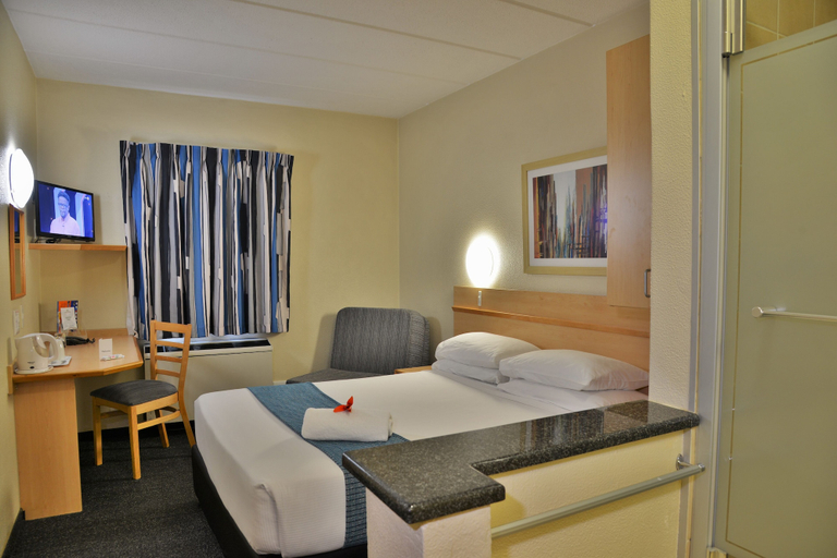 Bedroom 3, Road Lodge N1 City, City of Cape Town