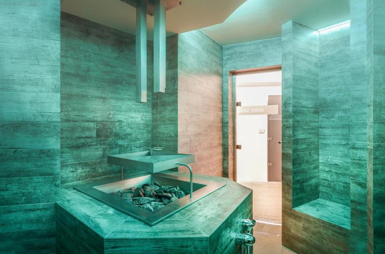 Bathroom 5, Cihelny Golf & Wellness Resort Karlovy Vary, Sokolov