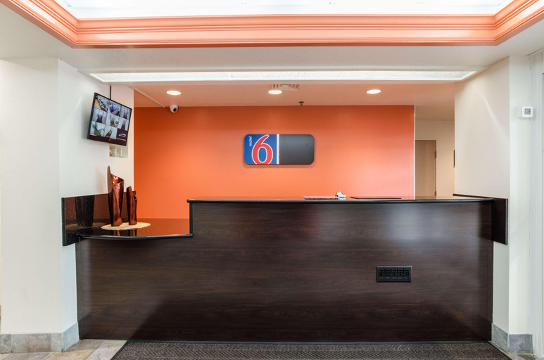 Public Area 2, Motel 6 Bristol, VA, Bristol