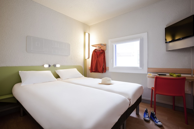 Bedroom 3, ibis budget Pontault Combault RN4 Marne la Vallée, Seine-et-Marne