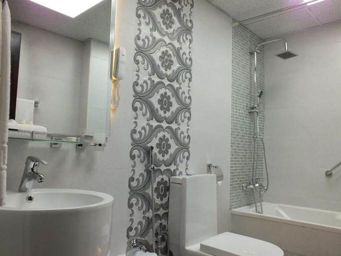 Bathroom 3, Verona Resort, Sharjah City