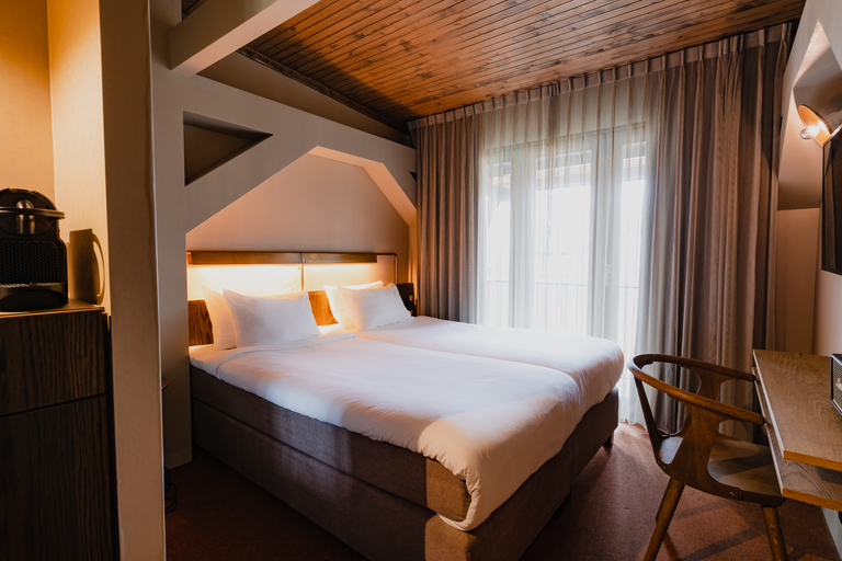Others 2, Hotel van de Vijsel, Amsterdam