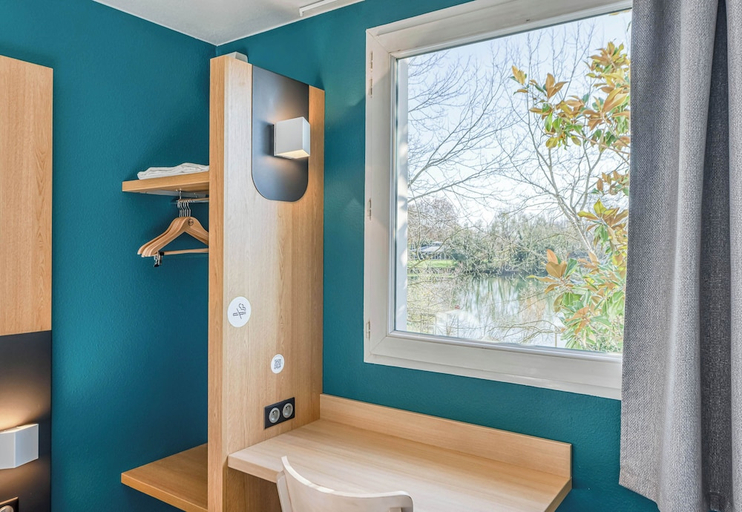 Bathroom 3, B&B HOTEL Bordeaux Lac/Bruges, Gironde