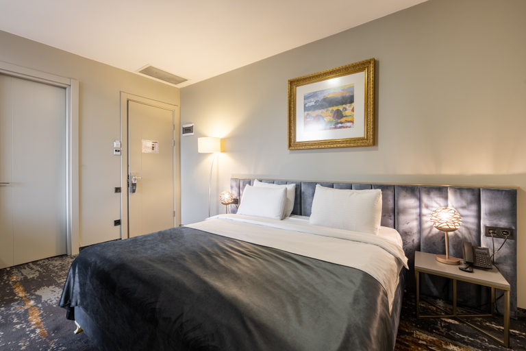 Bedroom 2, Brosse Garden Hotel, Tbilisi