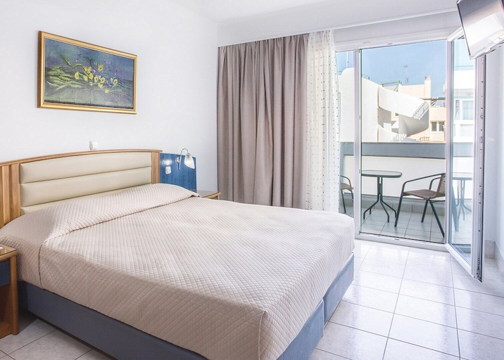Bedroom 3, Kosta Palace City Hotel, South Aegean