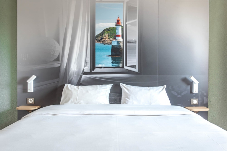 Bedroom 2, B&B Hotel Lorient Caudan, Morbihan