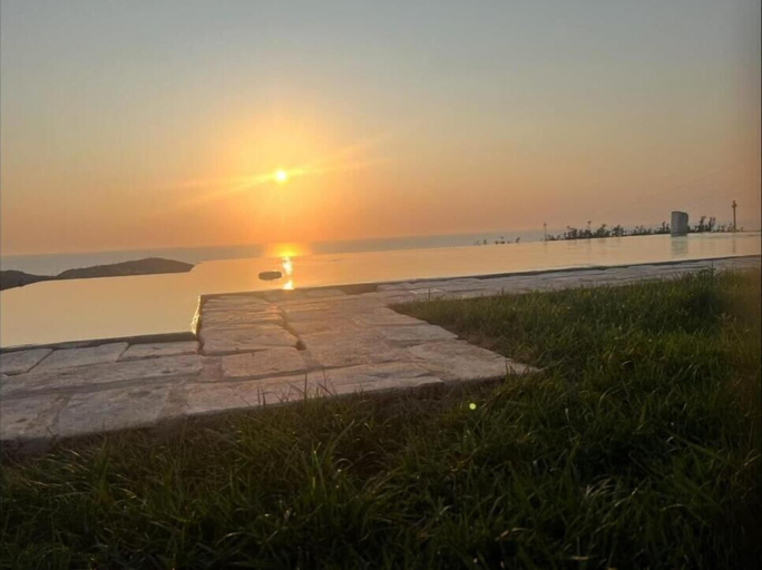 Infinity pool, Monte allegru, Sassari