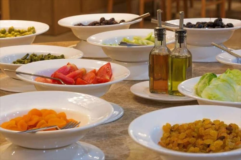 Food & Drinks 5, Plus Hotel Setif, Setif
