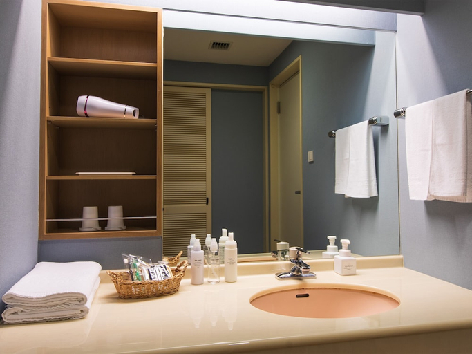 Bathroom 4, Okinawa Grand Mer Resort, Okinawa