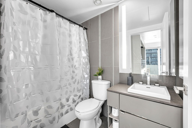 Bathroom 5, The Estate Entertainment District, Toronto