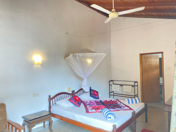 Bedroom 2, Sea Front, Hikkaduwa