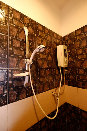 Bathroom 3, The Good View Guesthouse, Mae Sariang