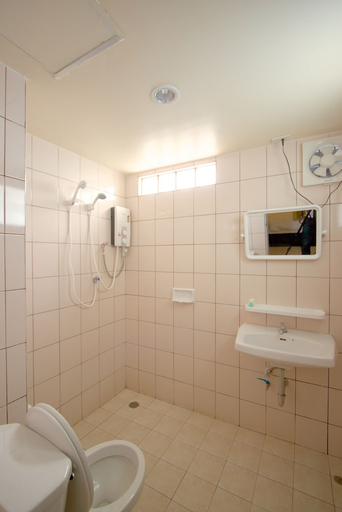 Bathroom 3, Charn Residence, Muang Chon Buri