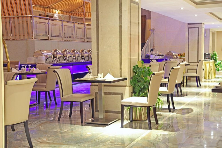 Food & Drinks 5, Holiday Jazan Hotel, Jizan