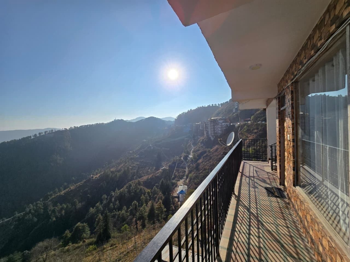Terrace/patio 2, Aakarsh Homestay - Pahadi Food Hub, Shimla