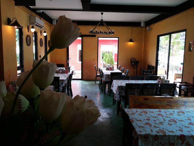 Food & Drinks 5, Stamp Hills Resort & Restaurant, Suan Phung