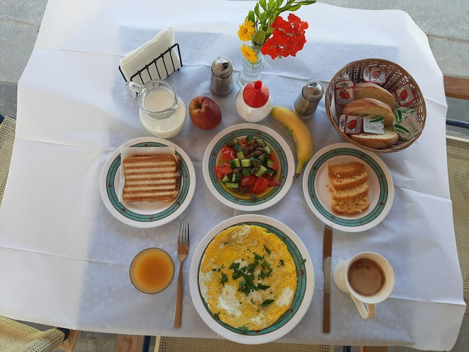 Food & Drinks, Niros Beach Apartments, Crete