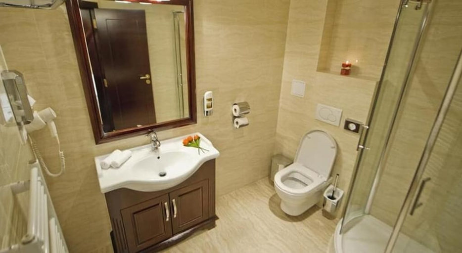 Bathroom 4, Hotel Europa, Poprad