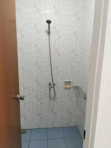 Bathroom 4, Istana Baylon Resort, Candelaria